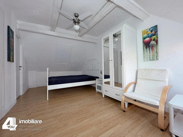 Casa S+P+M zona Ultracentrala la curte cu 2 vecini, recent renovata - 11
