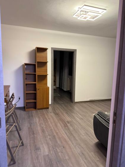 Apartament cu 2 camere nedecomandat în Primăverii