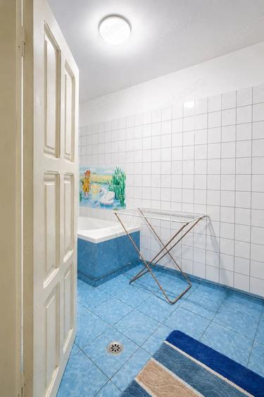 Casă cu Teren 1348 Mp în Giarmata