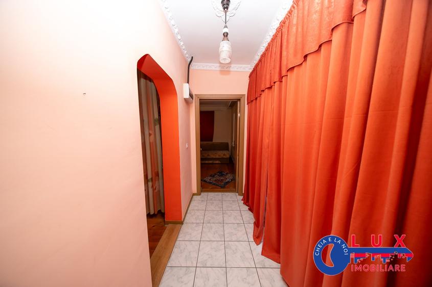 Casă individuală cu 4 camere cu Teren 270 Mp în Central