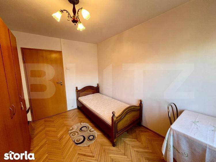 Apartament cu 3 camere decomandat, mobilat în Central
