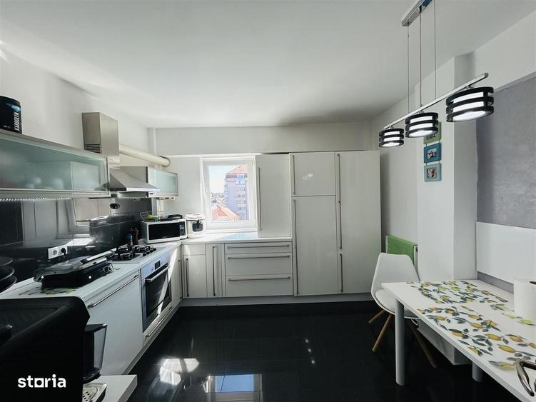 Apartament cu 3 camere în Turnișor