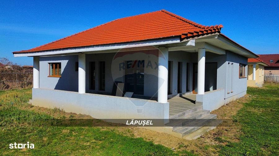 Casă cu 4 camere cu Teren 718 Mp în Central