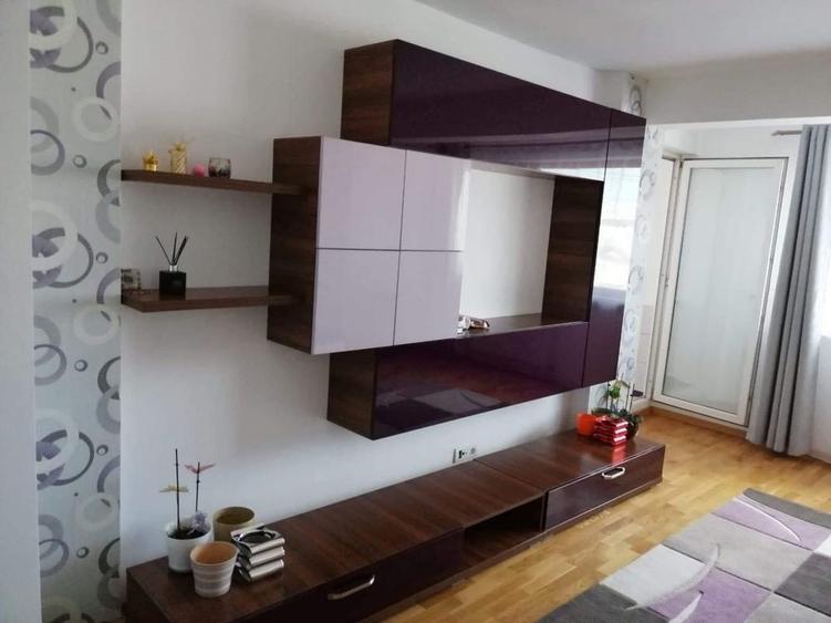 Apartament cu 2 camere decomandat în Exterior Vest