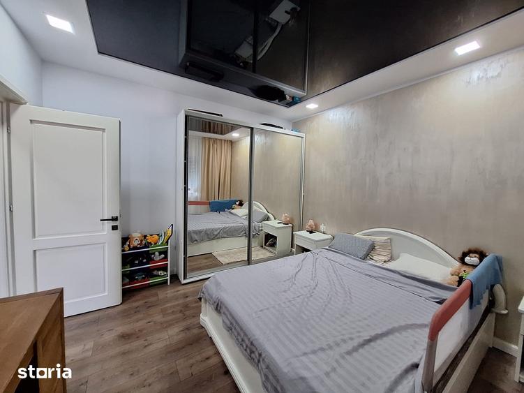Casă cu 5 camere cu Teren 500 Mp în Șerbănești