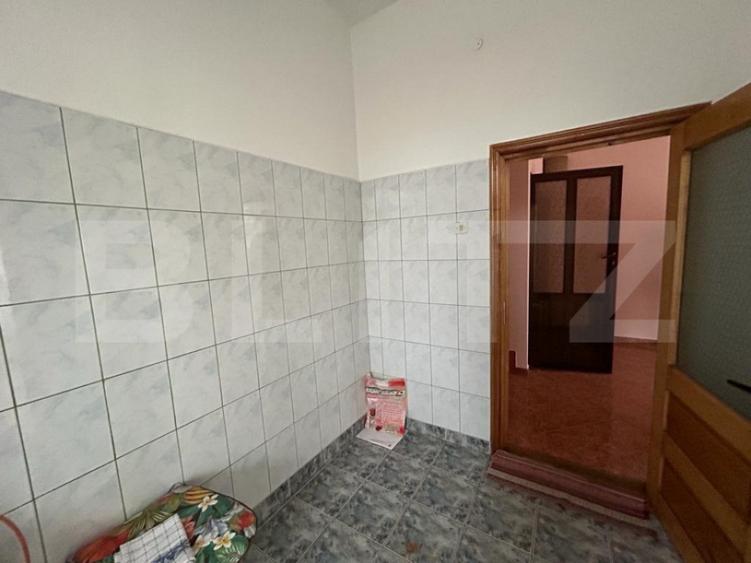 Casă cu 5 camere cu Teren 300 Mp în Burdujeni