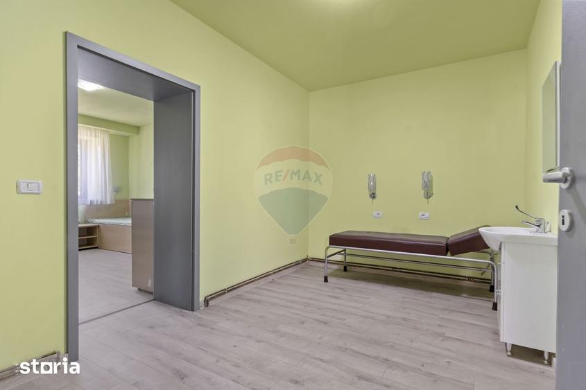 Casă cu 7 camere cu Teren 1363 Mp în Sânnicolau Mic