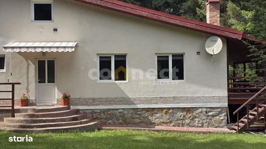 Casă cu 3 camere în Dealu Negru