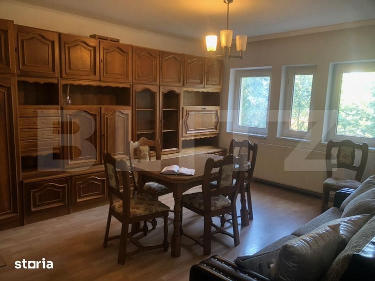 Apartament cu 3 camere decomandat în Central