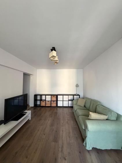 Apartament cu 2 camere semidecomandat în Tineretului