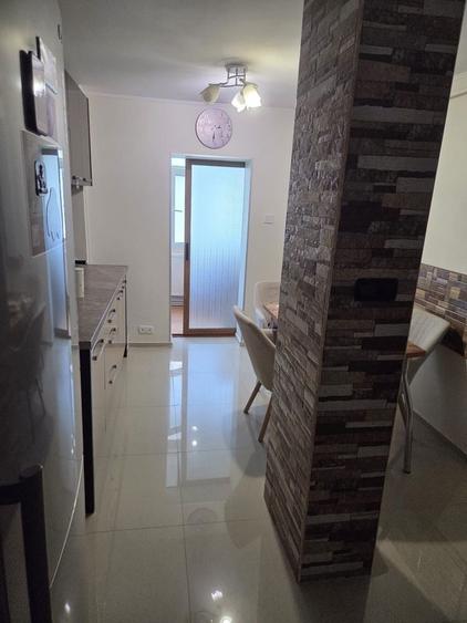 Apartament3 camere pe Buzaului in spatele scolii nr 2 , strada Simion Barnutiu - 3