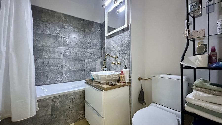 Apartament cu 3 camere decomandat, mobilat în Torontalului