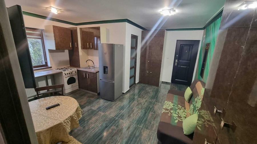 Apartament cu 2 camere semidecomandat în Galata