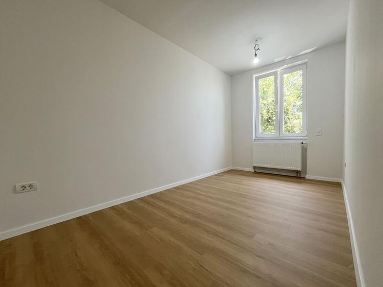 Apartament cu 3 camere de închiriat, zonă ultracentrală - 4