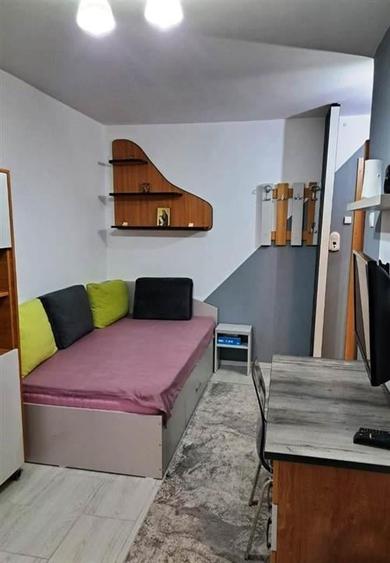 Garsoniera in Ploiesti, zona Democratiei - 2