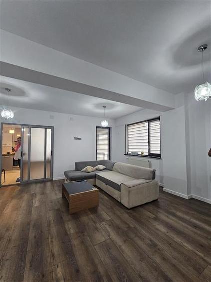 Apartament 77 mp  cu balcon etj.3  de vanzare in Onesti - 6