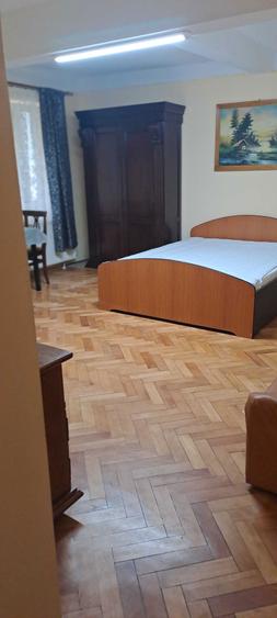 Inchiriez apartament cu o camera, ultracentral - 1