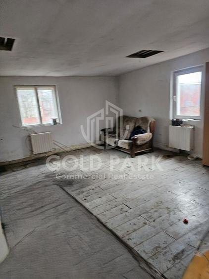 Spatiu Industrial/Depozit - Zona Borsa- Cluj - 330 mp Open Space - 5