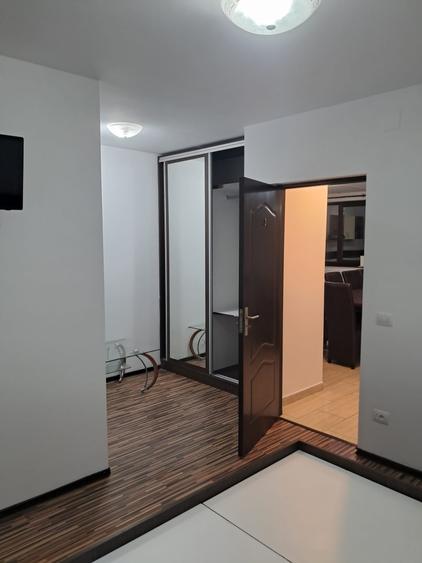 Palazu Mare-casa 4 camere , mobilata si utilata - 2