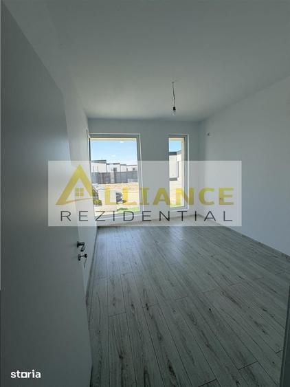 Casă cu 3 camere cu Teren 346 Mp în Berceni