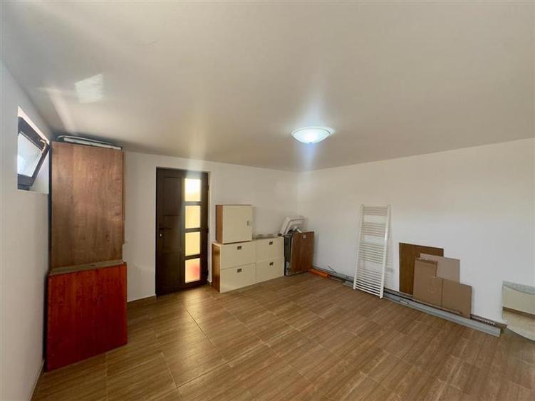 Vilă elegantă individuală în Valea Lupului  5 camere - 40