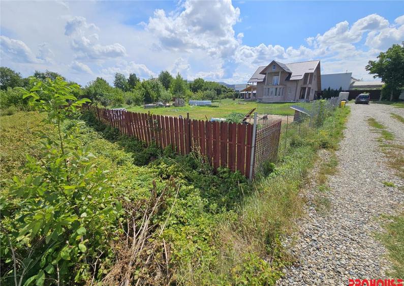 Teren intravilan, 2 loturi de 680mp, Serbanesti - 4