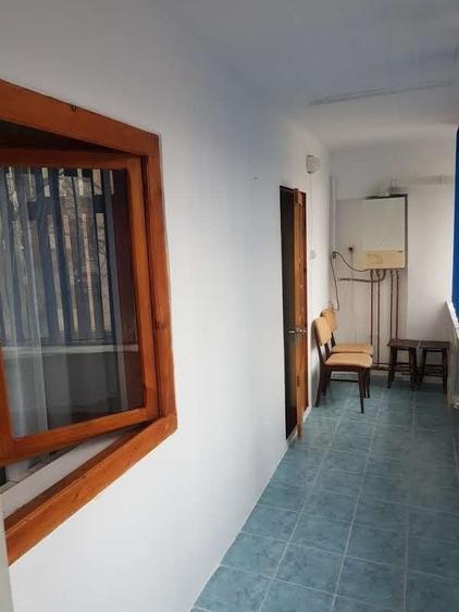 Apartament cu 2 camere decomandat în Nicolina