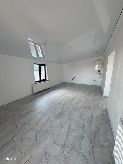 Apartament cu 4 camere în Glâmbocu