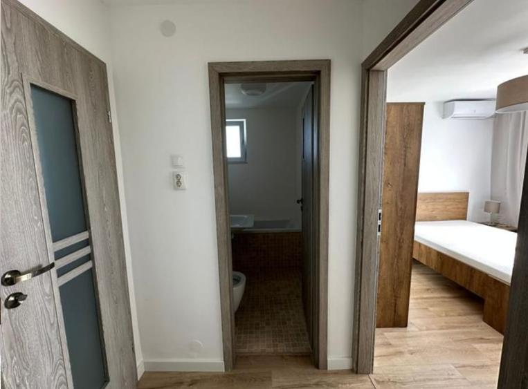 Apartament 2 camere Lux +Loc de parcare situat pe Strada Baba Novac - 5