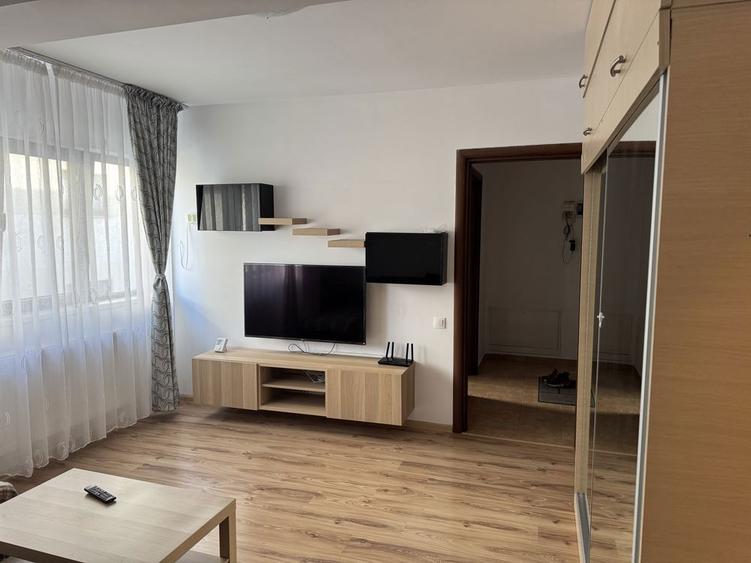 Inchiriez ap 2 camere - 1