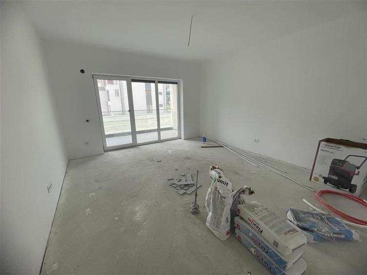 Apartament nou la CHEIE 2 camere cu terasa si parcare in Cristian - 9