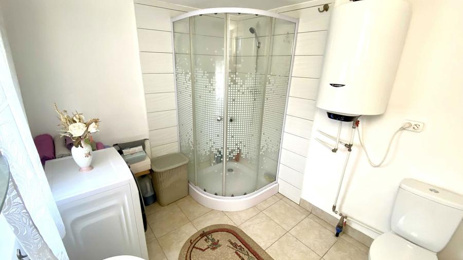 Casa cu teren mare si curte amenajata, de vanzare in Cordau locatie excelenta, situata chiar in centrul localitatii! - 8