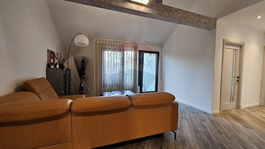 Casă / Vilă cu 7 camere si teren 1000 mp în zona Centrala-Suceava - 33