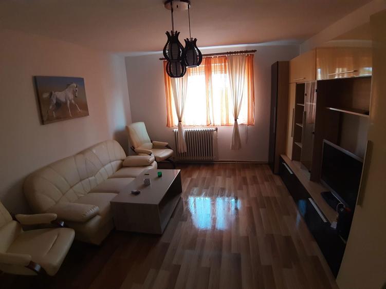 Apartament de vanzare zona Gojdu - 2