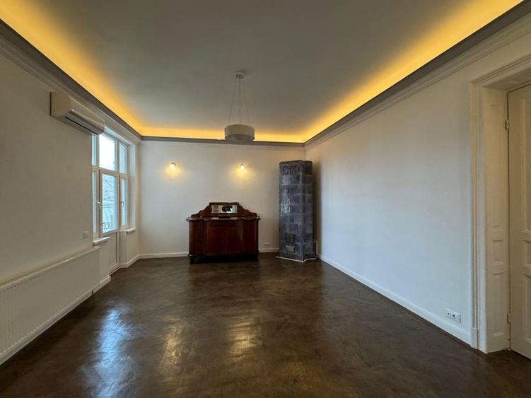 Etaj intreg, 5 camere in VILA INTERBELICA 180 mp, renovat - 4