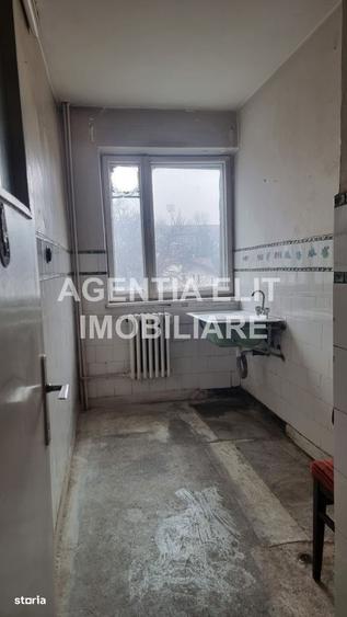 Apartament 2 camere, zona Est Clinic - 2
