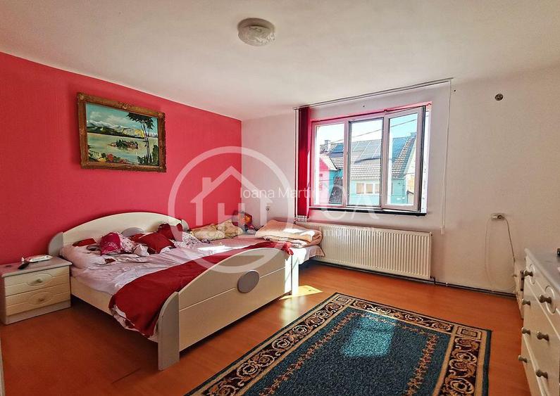 Casa de vanzare cu 4 camere, in zona Iosia, Oradea
