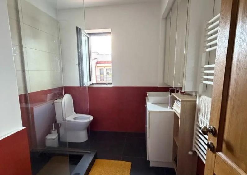 Casa 5 camere langa Primaria Flore?ti - transport ?i magazine aproape - 5