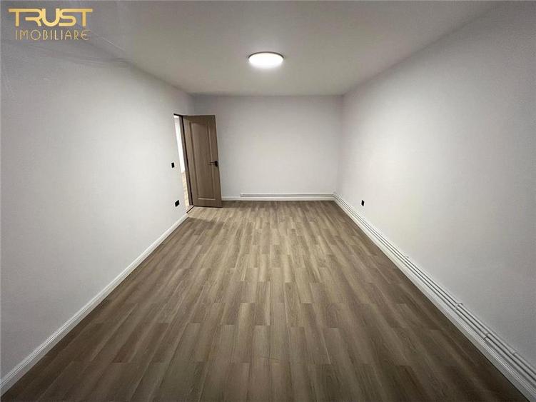 Spatiu birou/Cabinet |  3 camere | 74 MP  | Parcare - 8