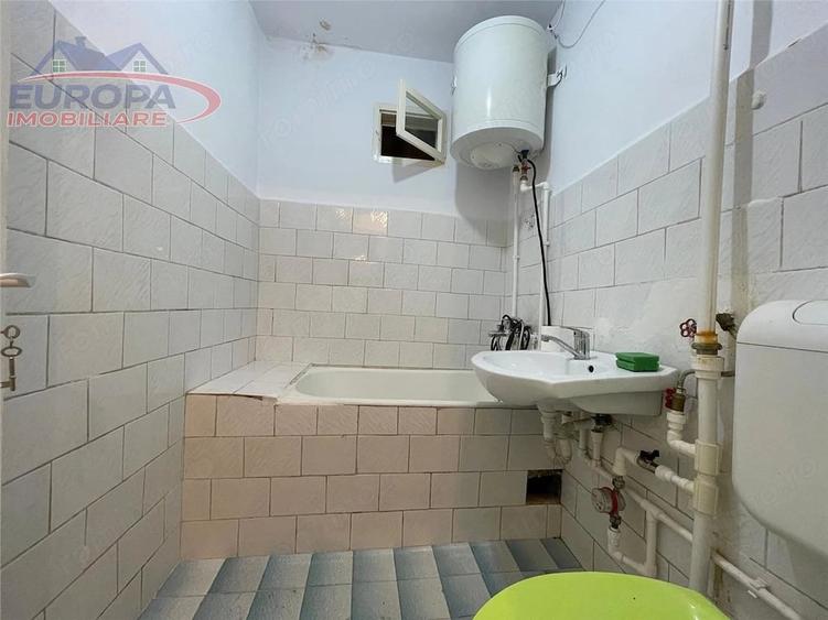 Apartament cu 2 camere de vanzare zona 23 August-Tulcea - 4