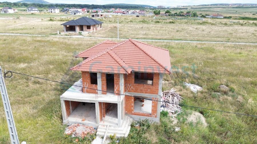 Casa spatioasa cu etaj la rosu de vanzare, Cihei, Bihor - 2