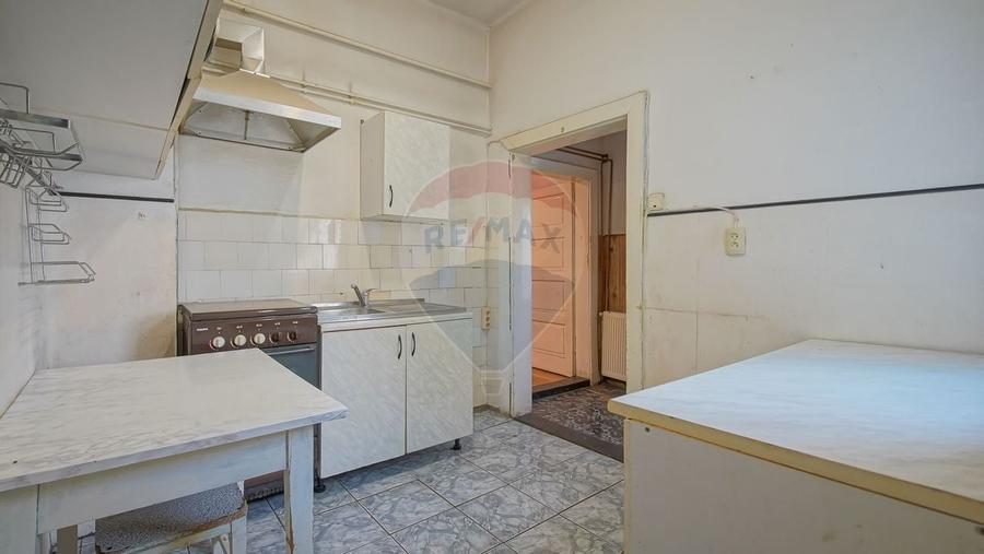 Casa saseasca de renovat, cu teren, Scheii Brasovului - 12