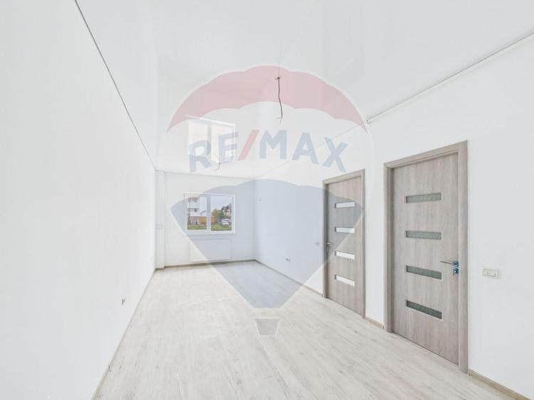 Apartament cu 2 camere de vanzare - 11