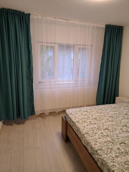 Apartament de 65 mp cu 2 camere si 2 balcoane, semidecomandat, etaj 3 - 7