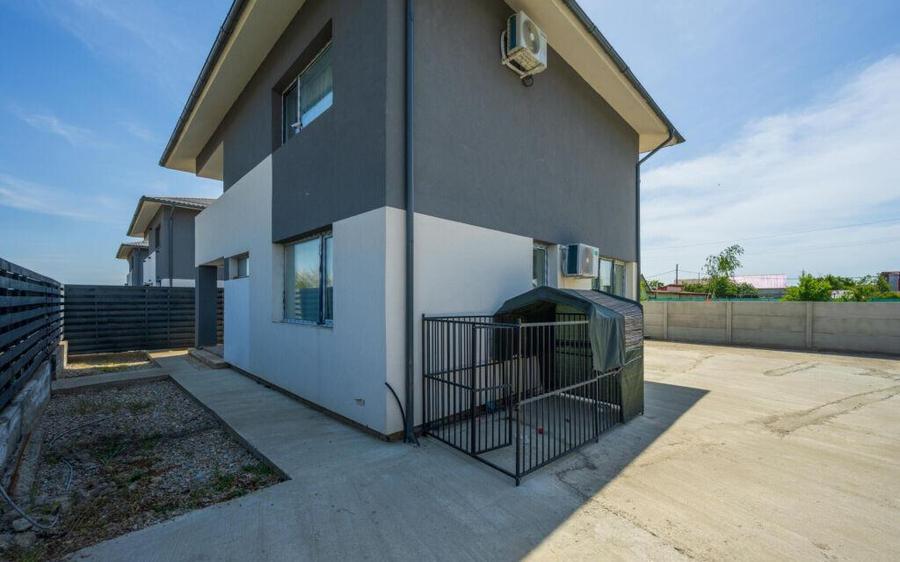 Casa moderna 3 dormitoare,140m2,living generos, loc - 7
