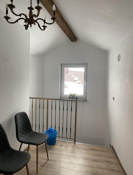 Inchiriez casa noua in Radauti,mansarda,comercial 54mp, pe termen lung - 1