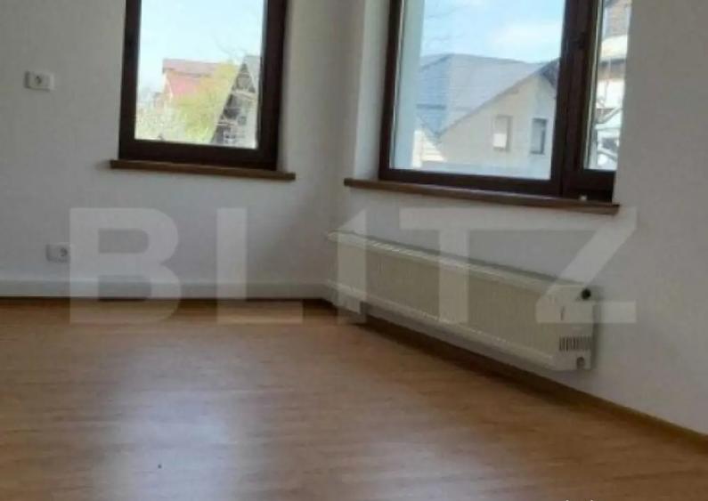 Casa individuala, 310 mp, teren 650 mp, zona Zamca - 3