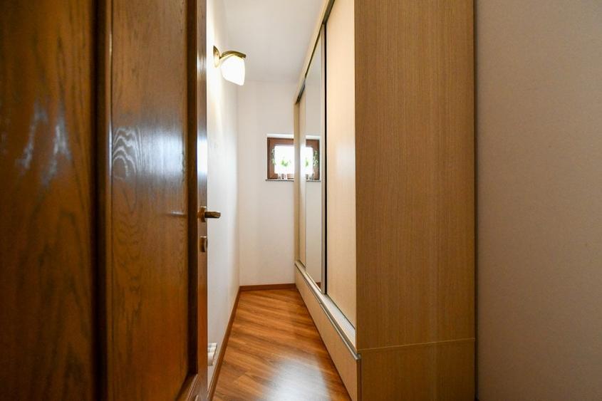 Vila independenta energetic cu teren 427mp pe colt COMISION 0% - 17