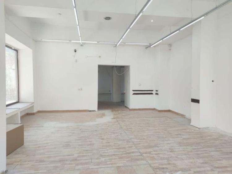 Spatiu comercial, vitrina, 180 mp, Rasnov. - 3