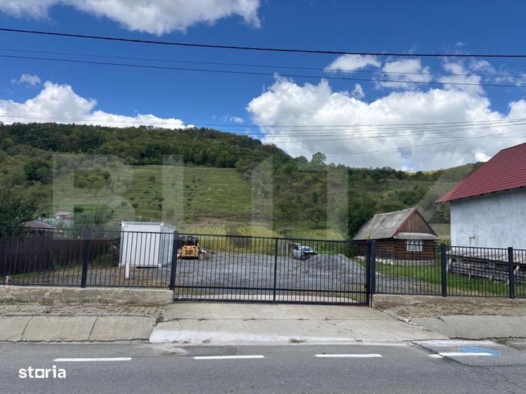 Teren cu utilitati si potential investitional 5400 mp-Str.Somcutulu - 1